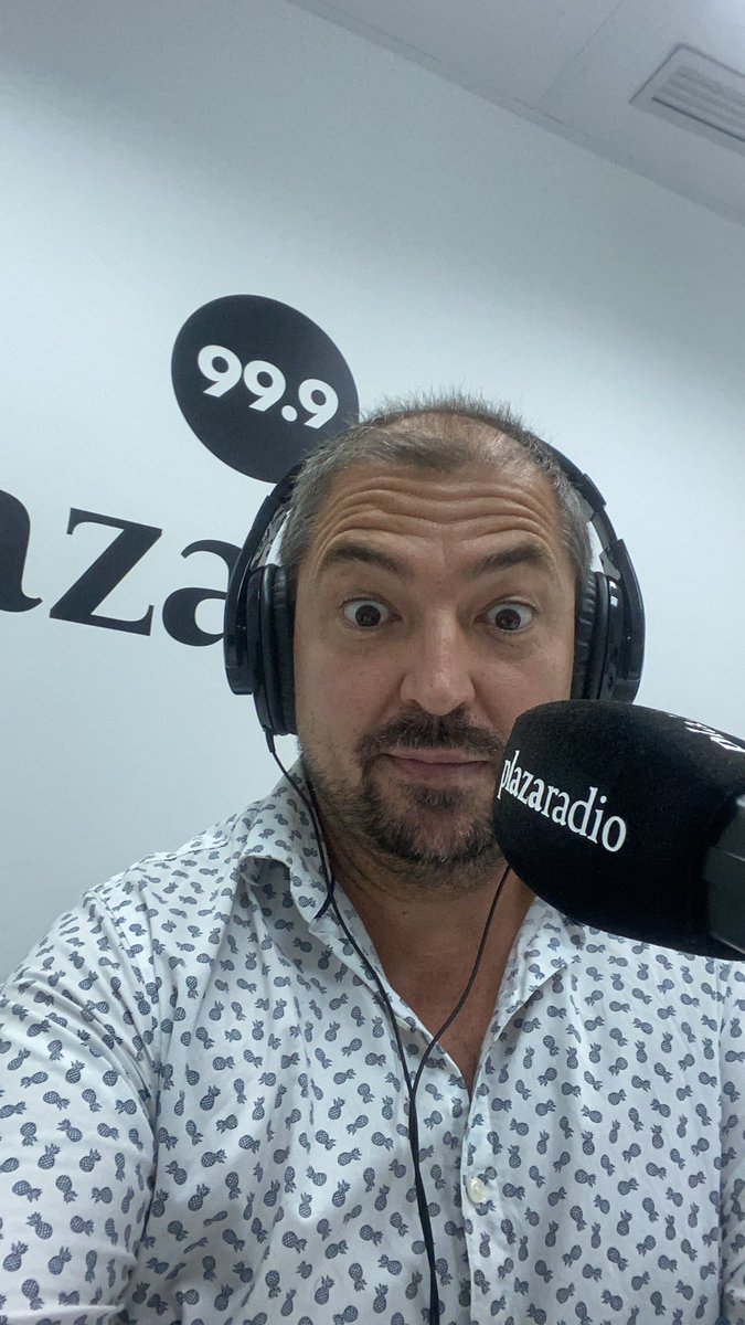 lideresdeaqui's tweet photo. Comenzamos el Líderes de Aquí en la99.9 FM y 101.5 FM. @Barometrocm analiza las encuestas en Valencia y Comunitat y qué partido tiene más opciones de gobernar en el Ayuntamiento y Generalitat. Entrevistamos a las alcaldesas de Alcàsser y El Puig y a los de Massalfassar y Petrés https://t.co/7Po33iI9lp