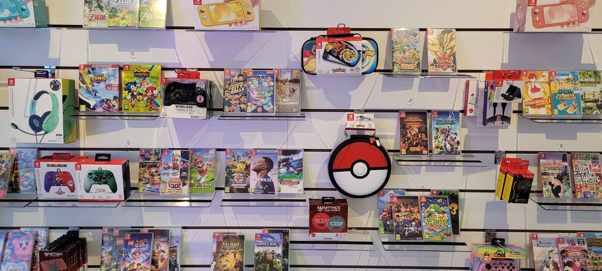 VBrumath's tweet image. Accessoires, casques, manettes ou jeux Nintendo Switch, en rayon dans votre boutique VR Game 🎮!!!