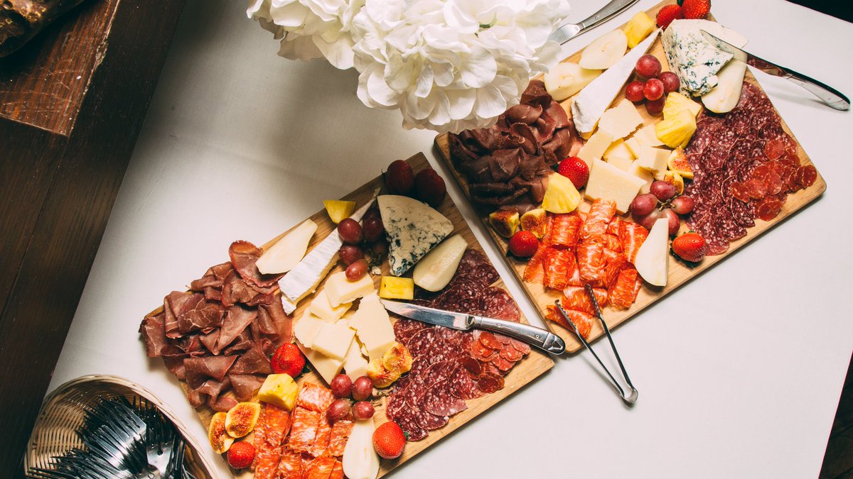 ReachGlobalMktg's tweet photo. Happy Friday everyone! Hope your weekend is filled with delicious food and good drinks, like the ones we had at our exclusive event for @ArizonaTourism in 2019!
#FlashbackFriday #ReachEvents #Arizona https://t.co/izBgLBAq9T