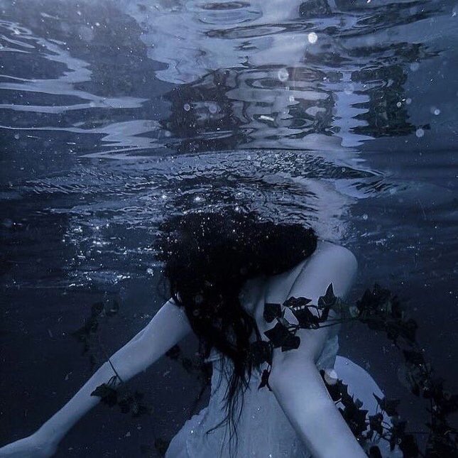 laurieannforest's tweet photo. Itching to get back to writing Tierney Calix #WaterFae ππππ https://t.co/UpcXTEfCio