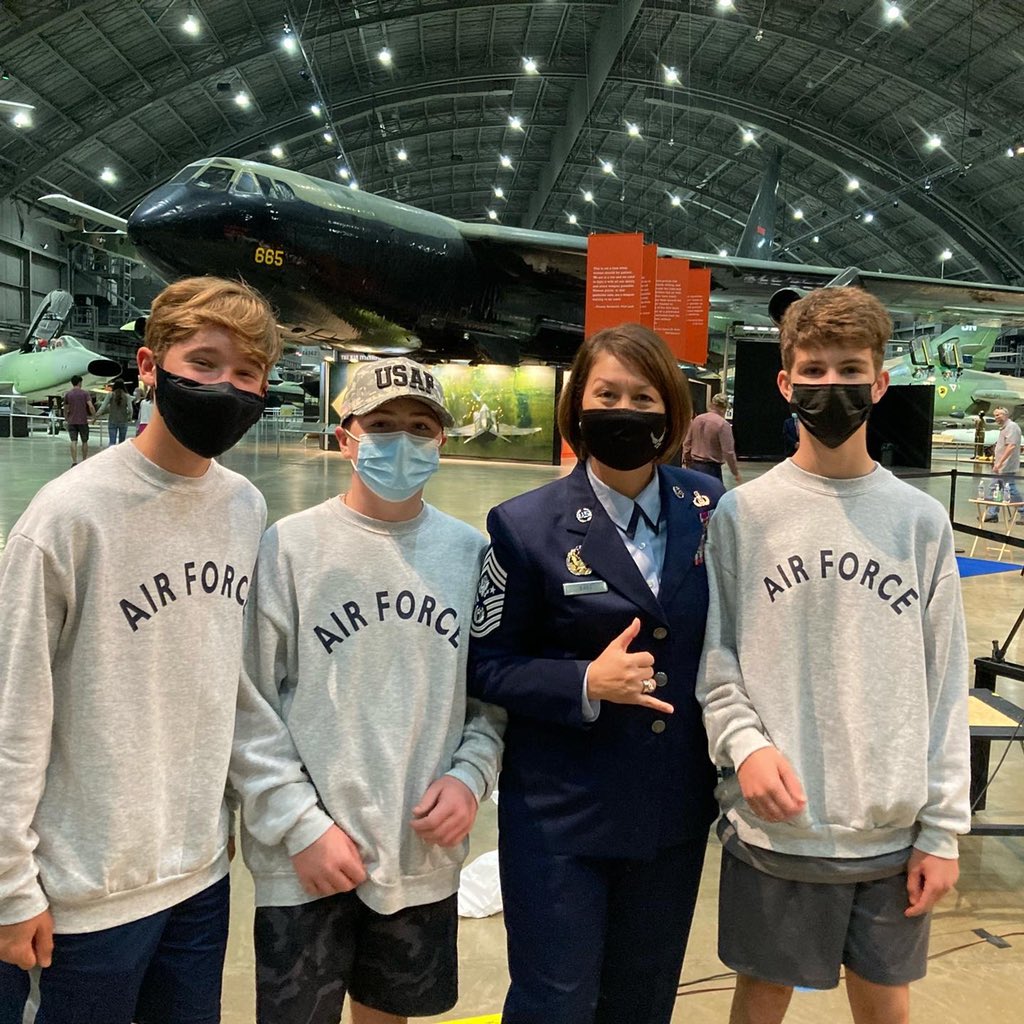 CloverAFJROTC's tweet image. At the National Museum of the Air Force today and bumped into @cmsaf_official Thank you for taking a moment to talk to our cadets. It was the highlight of their day! #SC951 #USAF #aimhighflyfightwin ✈️🇺🇸