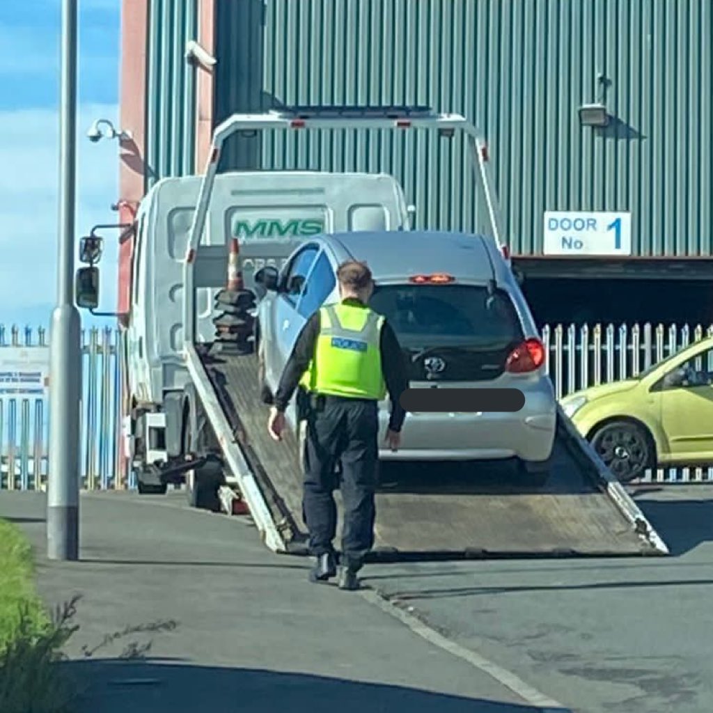 Our officer’s thought that something wasn’t quite right with this car earlier.
Their hunch was spot on, as the driver had NO insurance.
Car subsequently seized and driver reported.
