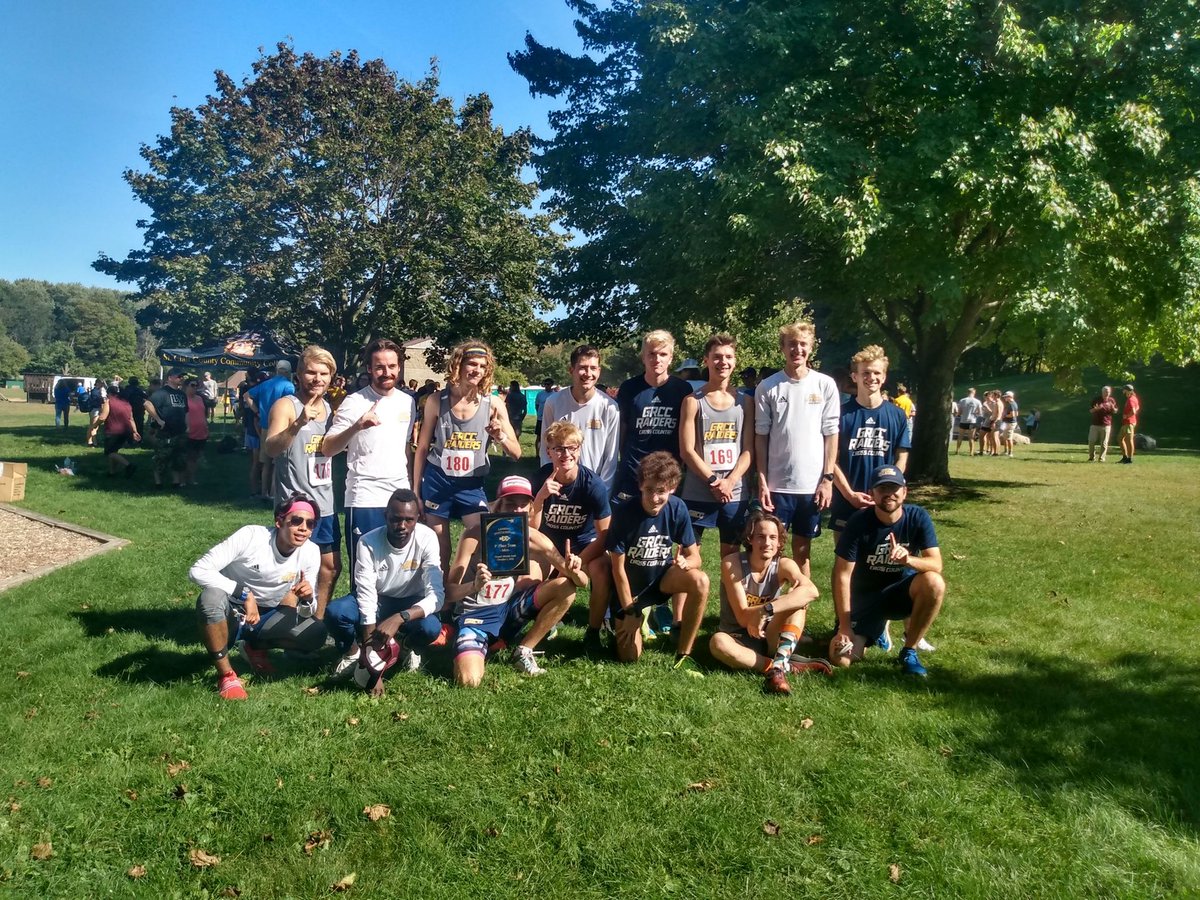 XcRaider's tweet image. Let’s go Raiders!!! Got that dub today. Your 2021 Lansing Invite champs are pictured below. 1st place out of 29 teams competing. Excited to see where this group can go. 6 weeks till Nationals!