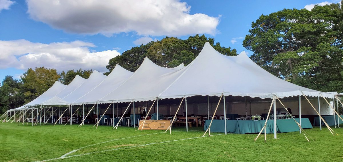 DeanRMajor's tweet photo. The tents are up and we are ready to welcome everyone back to Babson! #Babson #BacktoBabson @babsonalumni https://t.co/A4J59uybZ4 https://t.co/soVcG8H0o2