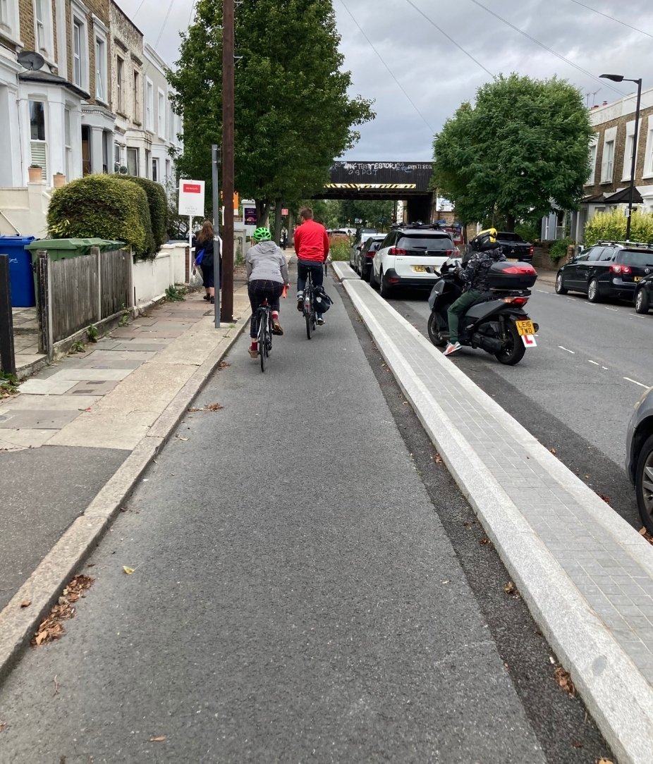 Michael Barratt (@mbcyclingtm) on Twitter photo Nice collaborative approach with <a href="/lb_southwark/">Southwark Council</a> <a href="/southwarkcycle/">Southwark Cyclists</a> & <a href="/TfL/">TfL</a> to assess cycling around the Rye Lane area discussing cycling opportunities & balancing needs. Nice collaborative approach with <a href="/lb_southwark/">Southwark Council</a> <a href="/southwarkcycle/">Southwark Cyclists</a> & <a href="/TfL/">TfL</a> to assess cycling around the Rye Lane area discussing cycling opportunities & balancing needs.