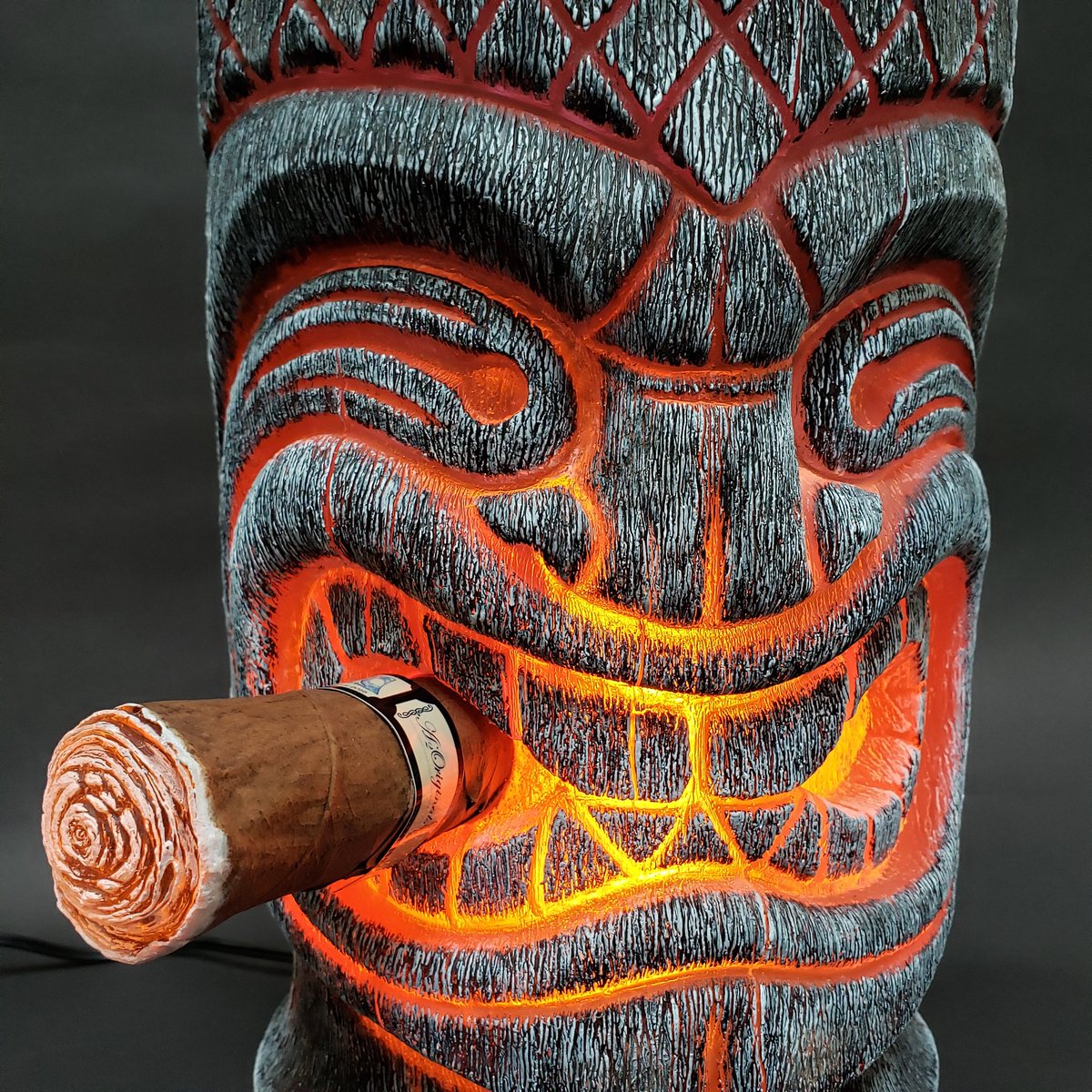 h2oeverson's tweet photo. First look at one of the brand new variations for our Mana Tiki! 🔥
Arriving soon at Holle Fine Art Gallery Lahaina so order yours today! 🤙🏻
#AlohaFriday #Cigar https://t.co/EGdXeyWNS8