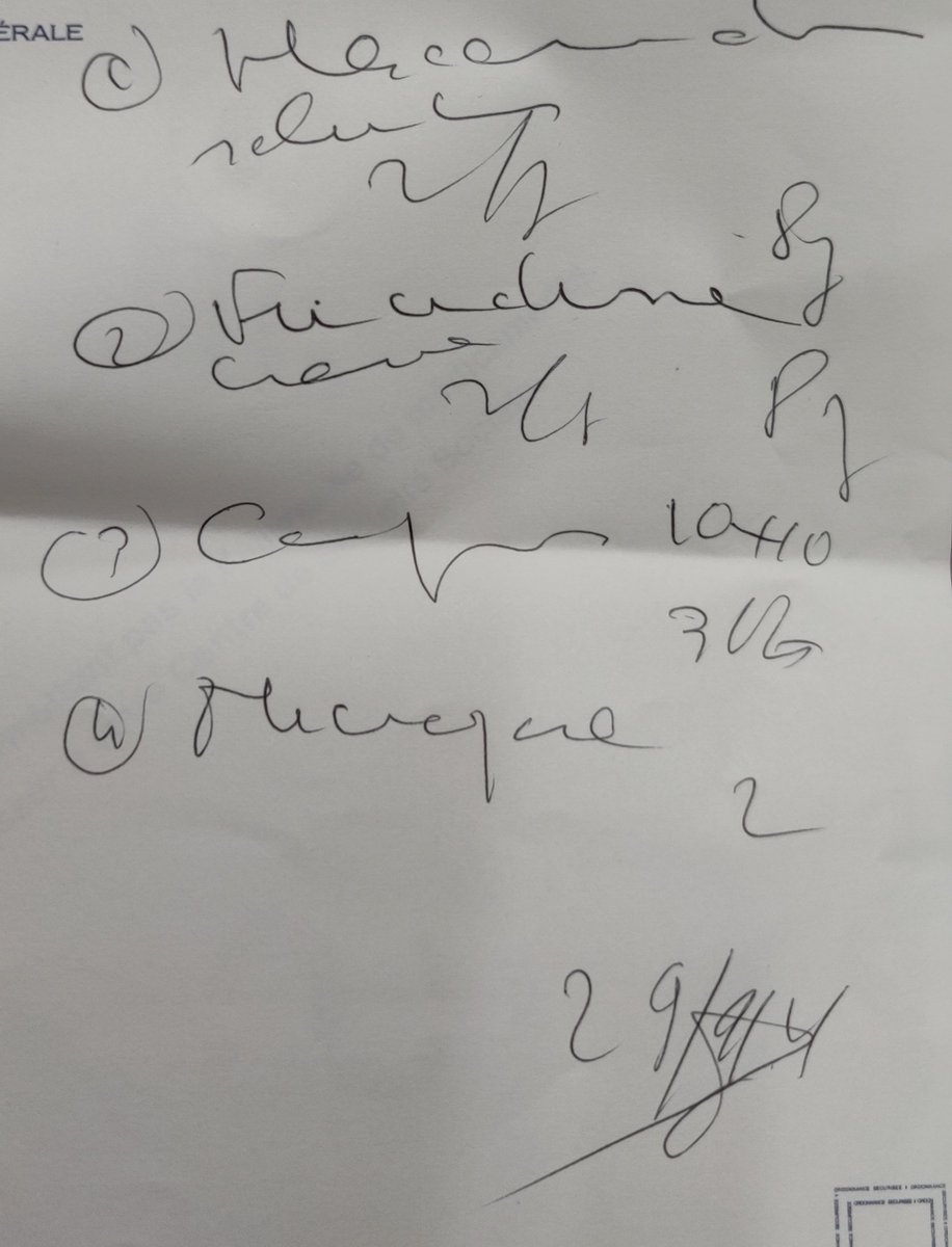 Try_xy's tweet photo. Le patient : " sur le chemin, j'ai essayé de comprendre l'Ordo, je crois que en 4 il veut que j'aille a la Mecque...ou que je prenne un macaque, j'hésite."
C'est bon de rire! Avant de plisser des yeux... https://t.co/tIHY3EJBi1
