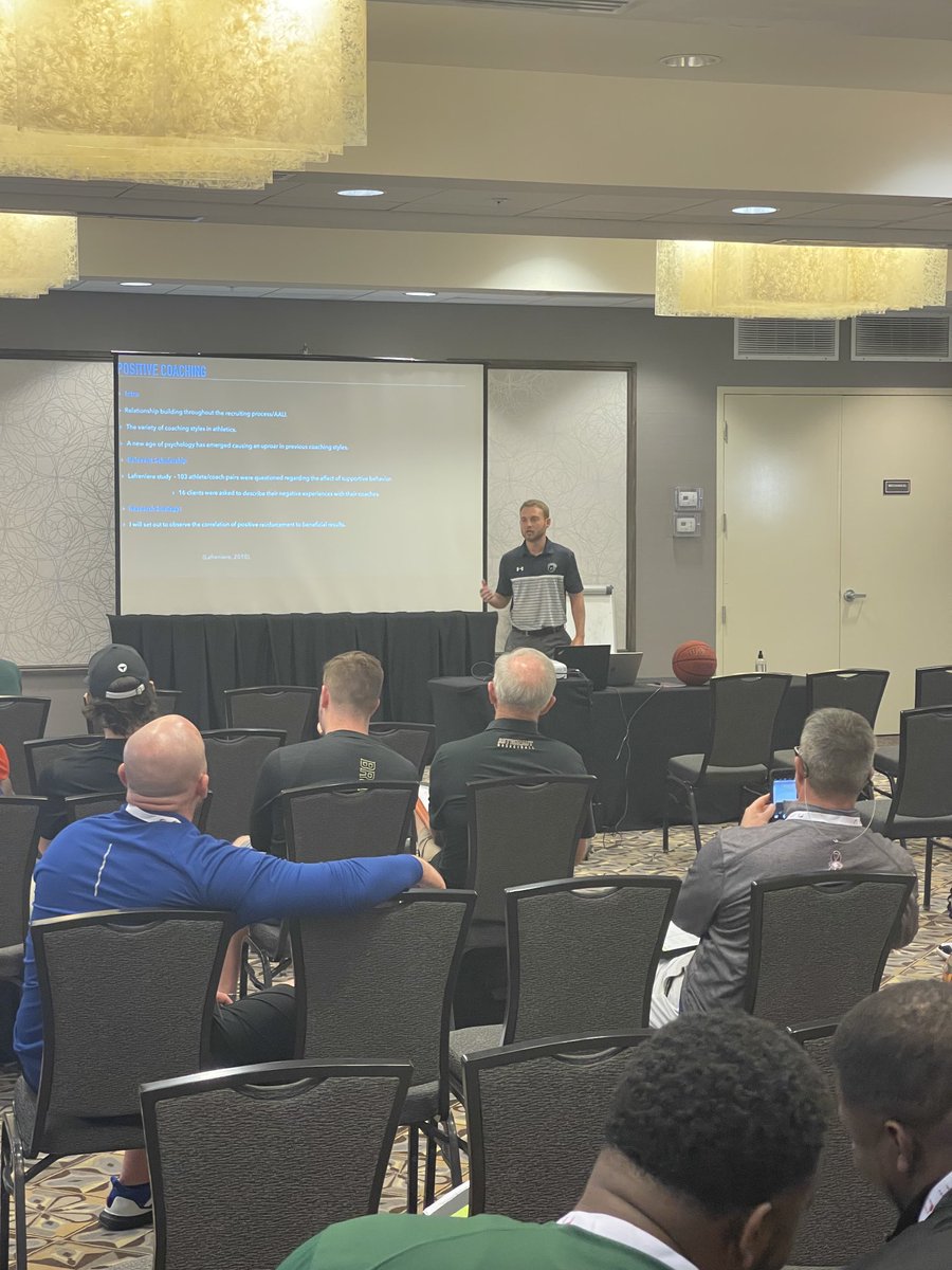 79colt45's tweet photo. @RyanChlebek11 Power of Positive Reinforcement in Coaching. 💯
@FACACoach Basketball Clinic‼️🏝🏀 @CoachKennen #coachjessee #edthompson #coachhamm #coachjones #patburke @ChadKeller5 @CoachHallNTF #coachward @CoachDBowles @CoachJSchiller https://t.co/kd7AaTmMnC