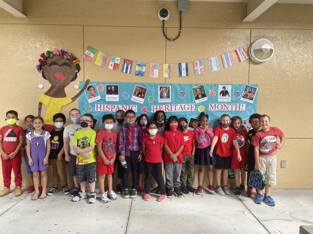 amymq1's tweet photo. Celebrating Hispanic Heritage Month #HispanicHeritageMonth #HispanicHeritage #secondgrade #beststudents @VillasElem https://t.co/vAwcAwzFsJ