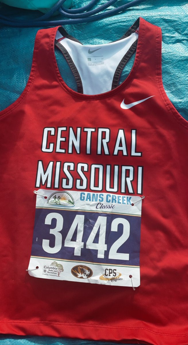 always proud to represent central ❤️🤘🏼🐴#ucmxc #snoutsout