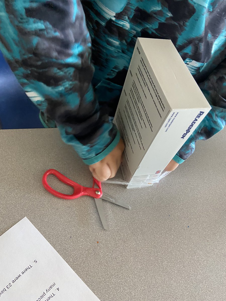 JudySackville's tweet photo. Students so excited! #readerpens right out of the box power of #reading #independence they liked that definitions could be uploaded #inspiring #asssitivetech #inclusion https://t.co/8n5CWBoxUq