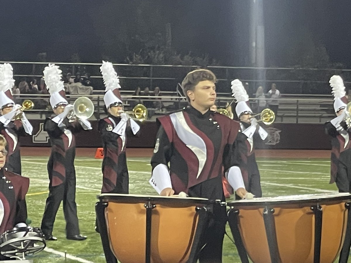 JCWildcatsMusic's tweet photo. Wildcat Marching Band making our community proud at the Homecoming game! https://t.co/EqqQ6WV3hV