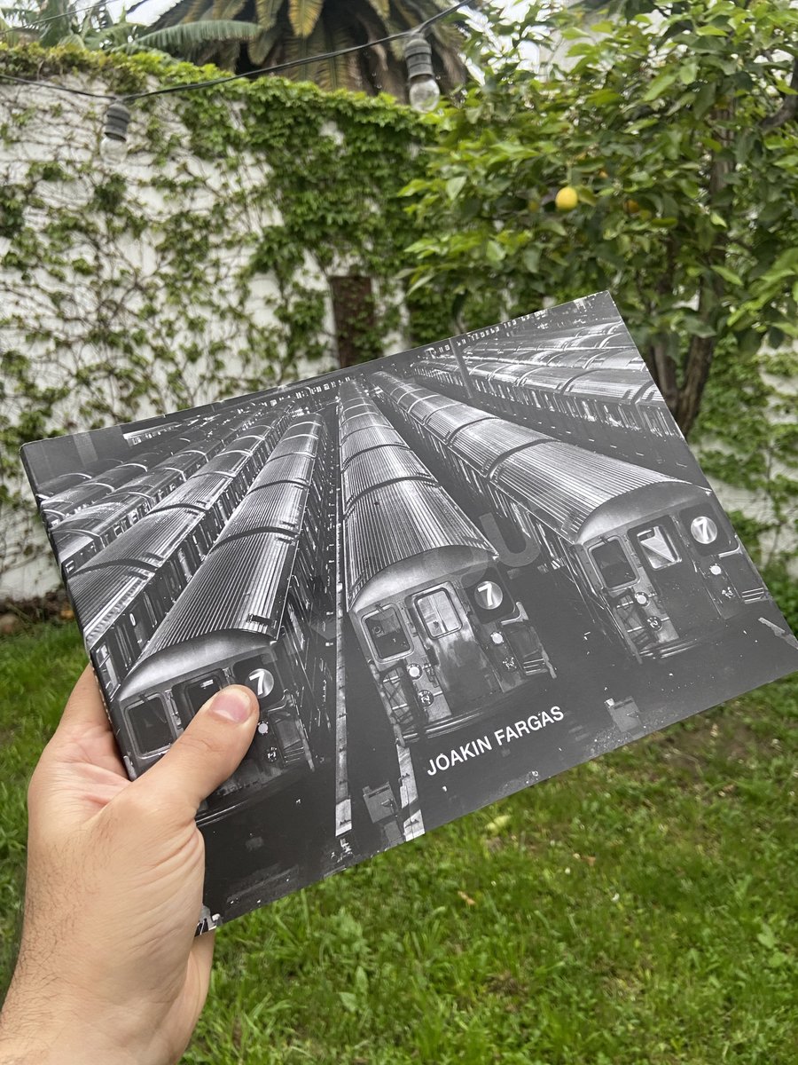JoakinFargas's tweet photo. Benefits of being part of @wickedcraniums:
Have this photo book with free worldwide shipping. 
Only condition, buy an IN&amp;OUT NFT 
https://t.co/gwn8T7WW2q
📷💀🗽💫 https://t.co/wHMHVaCtPE
