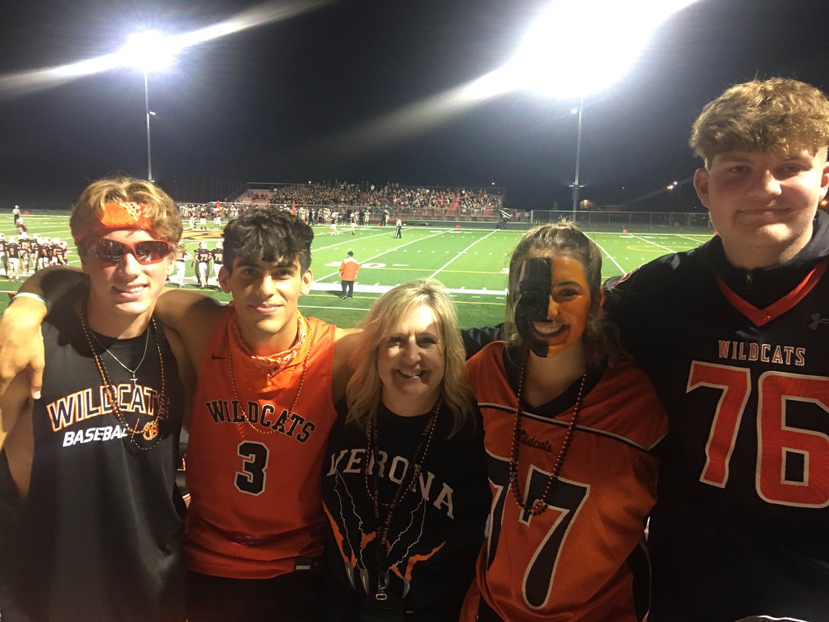 PKHammen's tweet image. Love our Wildcat spirit! #Homecoming2021 #VASD