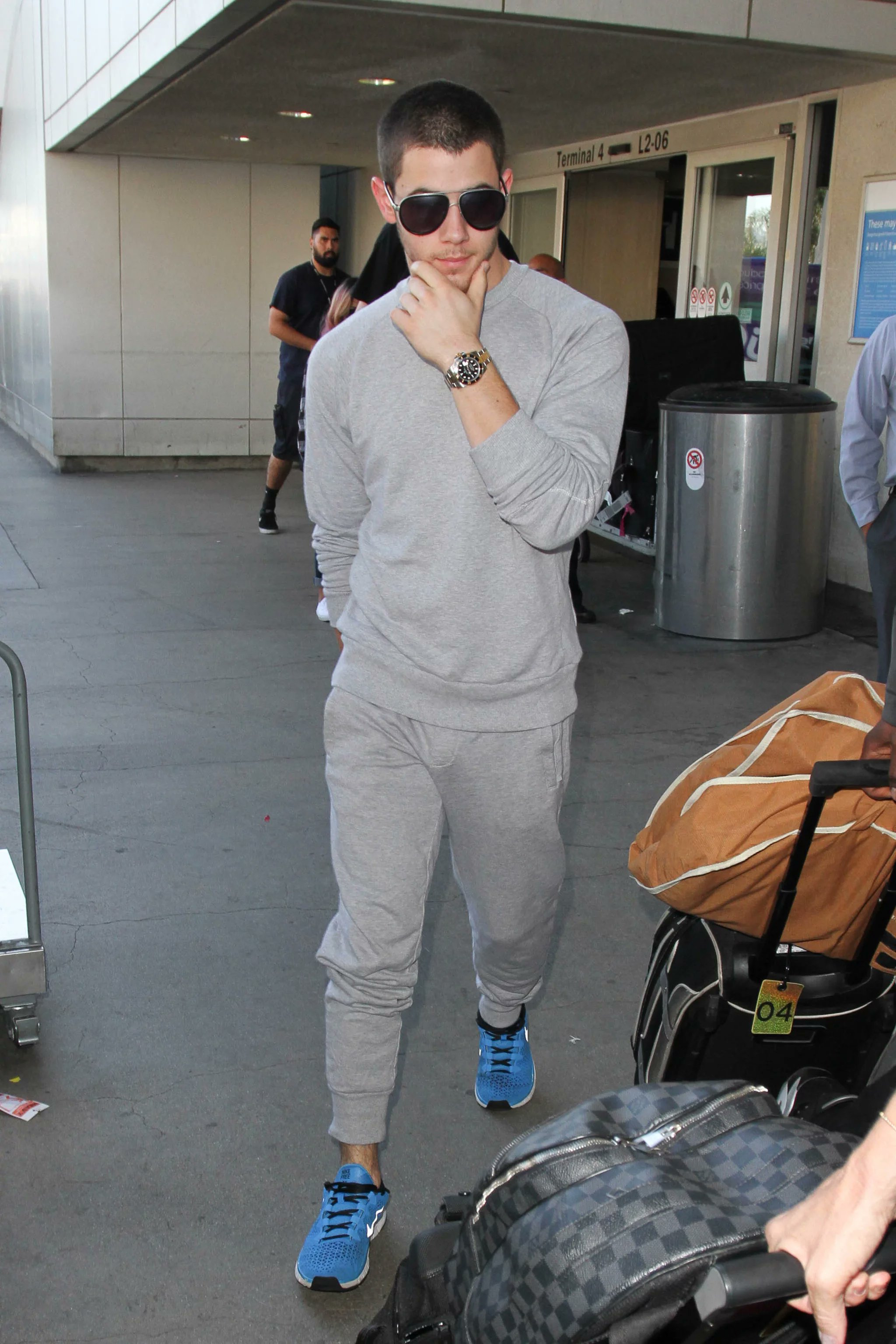 Max Berlinger on X Happy Gray Sweatpants season to all who celebrate https t ChP0FZNtwU https t mLKMchwbWh X