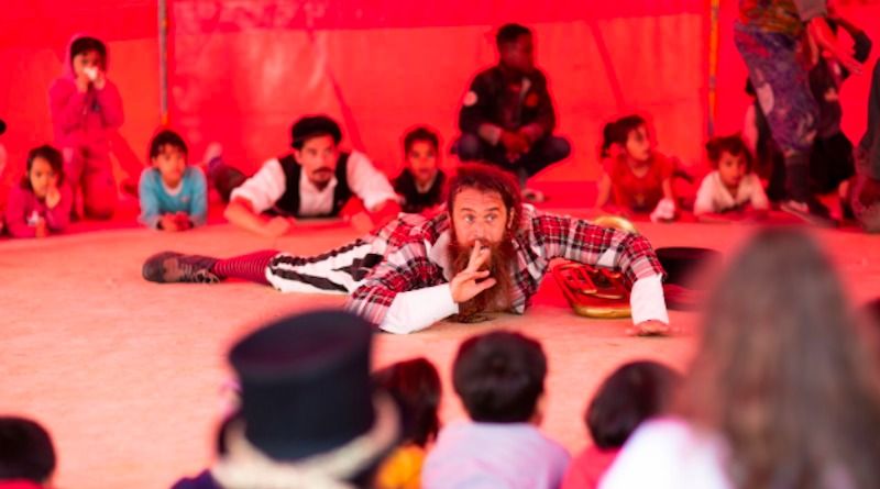 StageLync's tweet photo. In crisis situations, finding joy can take a backseat to survival. UK-based #socialcircus @FlyingSeagullUK brings playtime to #refugee children around the world. Read more on CircusTalk. https://t.co/7BkxsVFlfM https://t.co/Cy2HivRvC1
