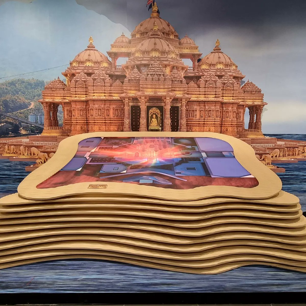 AbuDhabiMandir's tweet image. Honoured to participate in @expo2020dubai and share in the spirit of cooperation. 

@BAPS Hindu Mandir is featured @IndiaExpo2020 as an iconic &amp;amp; historic landmark celebrating the harmony of nations and cultures.

#Expo2020 #IndiaAtDubaiExpo