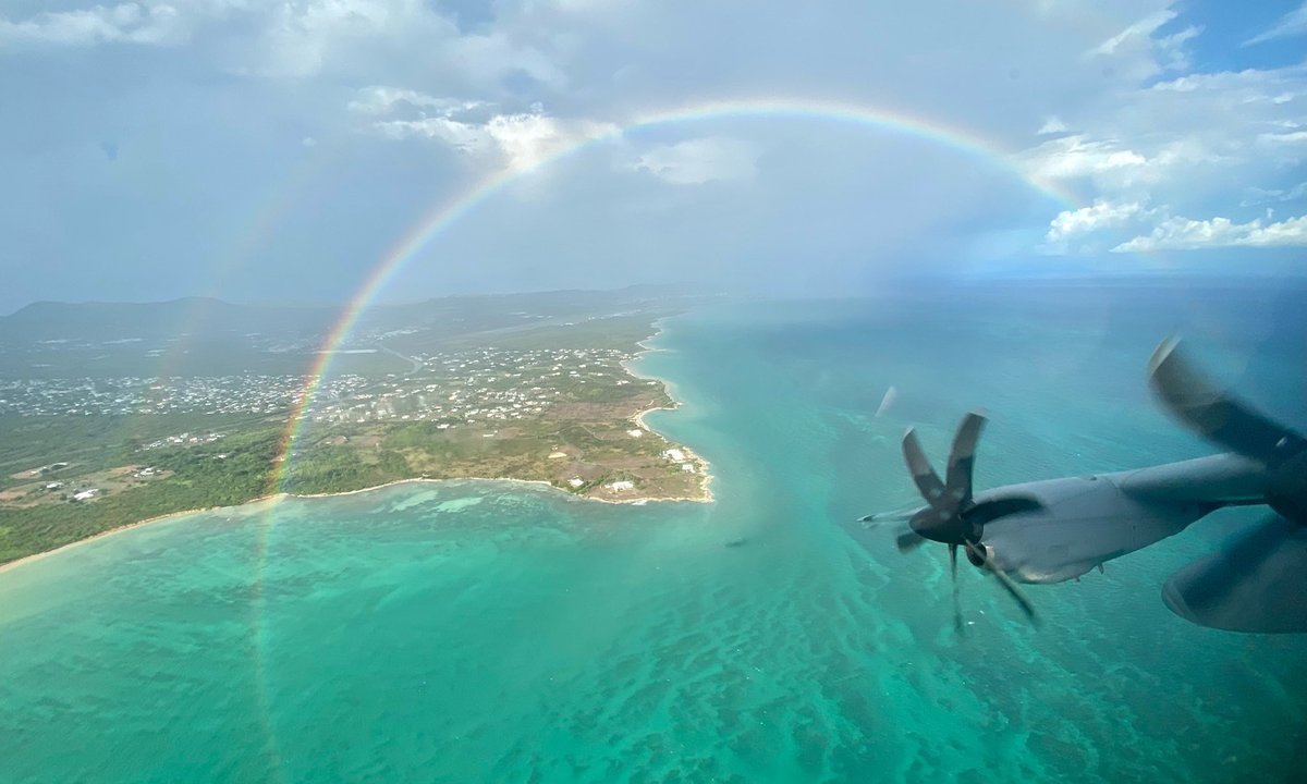 Did someone order looks because the island is SERVING them 🌈 😱

TEAL73 is back from the latest mission into Hurricane #Sam

#ReserveReady