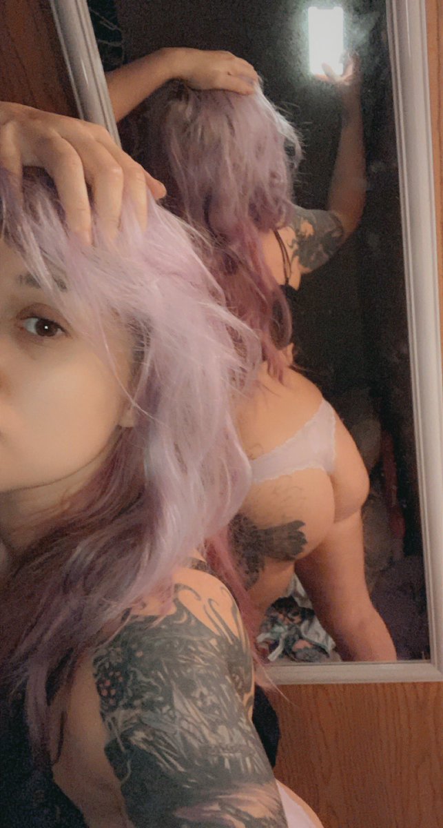 Msdropdead9451's tweet photo. Come join my only fans guys!!!  I need more followers so I can post lord juicy tingzzz.       https://t.co/qC7bPiLqRZ https://t.co/lTx9hlJ13G