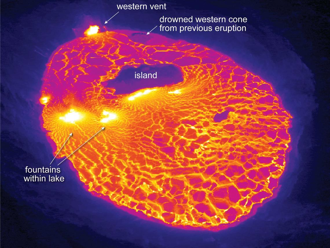 KilaueaEcoGuide's tweet photo. Really cool Kīlauea lava lake thermal image!

This thermal image was taken during the morning overflight on September 30, 2021, and looks west across Halema‘uma‘u crater, at the summit of Kīlauea. 

#kilauea #hawaii #bigisland #volcanovillage #lava #HI

USGS image: M. Patrick. https://t.co/tAMHhTWuG6