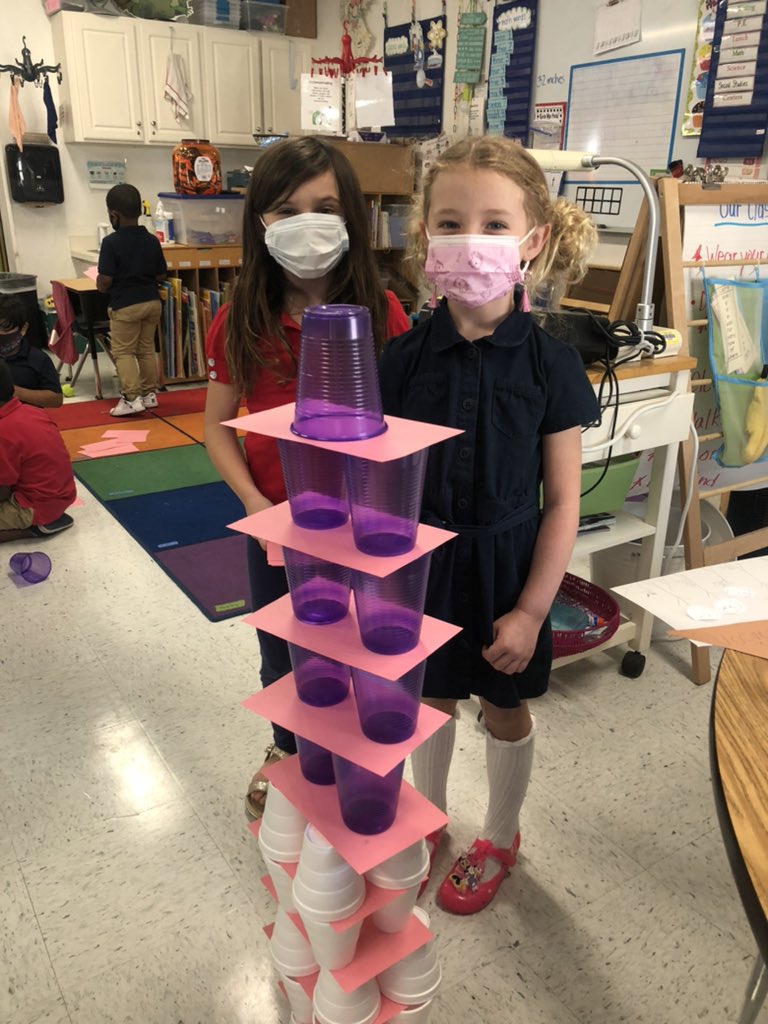 Moody_Mermaid7's tweet photo. Hard to judge tallest, strongest tower when they are all the same height! Architectural Engineering girl power! @HCPSElemScience @WeAreHAEST @LincolnMagnetIB https://t.co/icYFfRmDIe