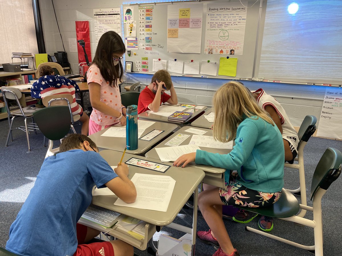 Alexis Wilk tweet media