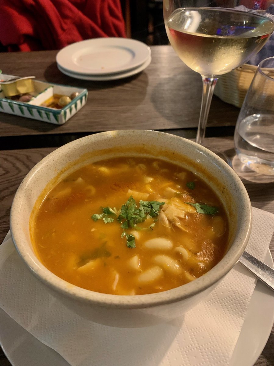 mond_vieh's tweet photo. Letztes Abendessen in #Armação im #ATasca
Es beginnt mit einer Sopa de peixe https://t.co/abQvqTHqdl