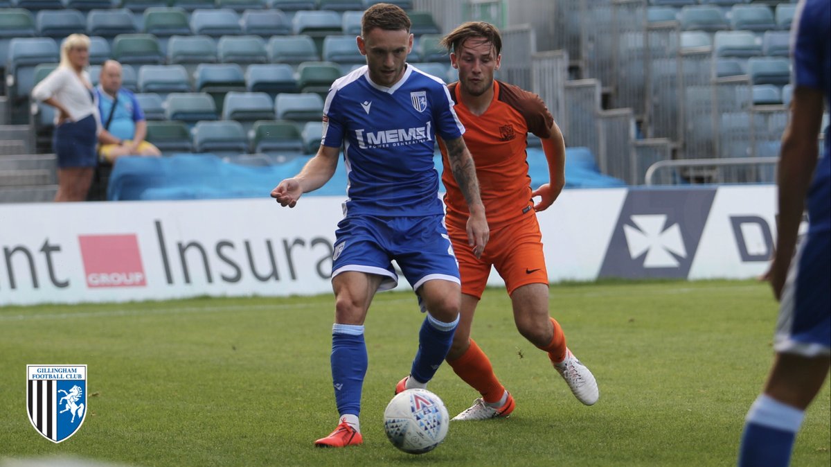 TheGillsFC's tweet photo. 🎈 | Happy Birthday to former #Gills defender, @leehods2, who turns 3️⃣0️⃣ today. 🎁 https://t.co/or0iMeOc2n