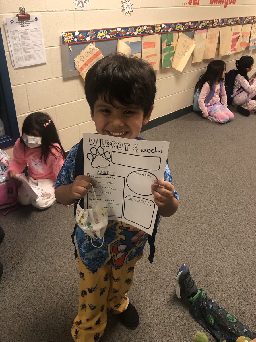 MrsDavis_ESE's tweet photo. Congratulations to my wildcat of the week!!! #CreativeInnovator #ShowingOurPaws #DavisDarlings #POG @HumbleISD_NBE https://t.co/FCA2WGj3NS