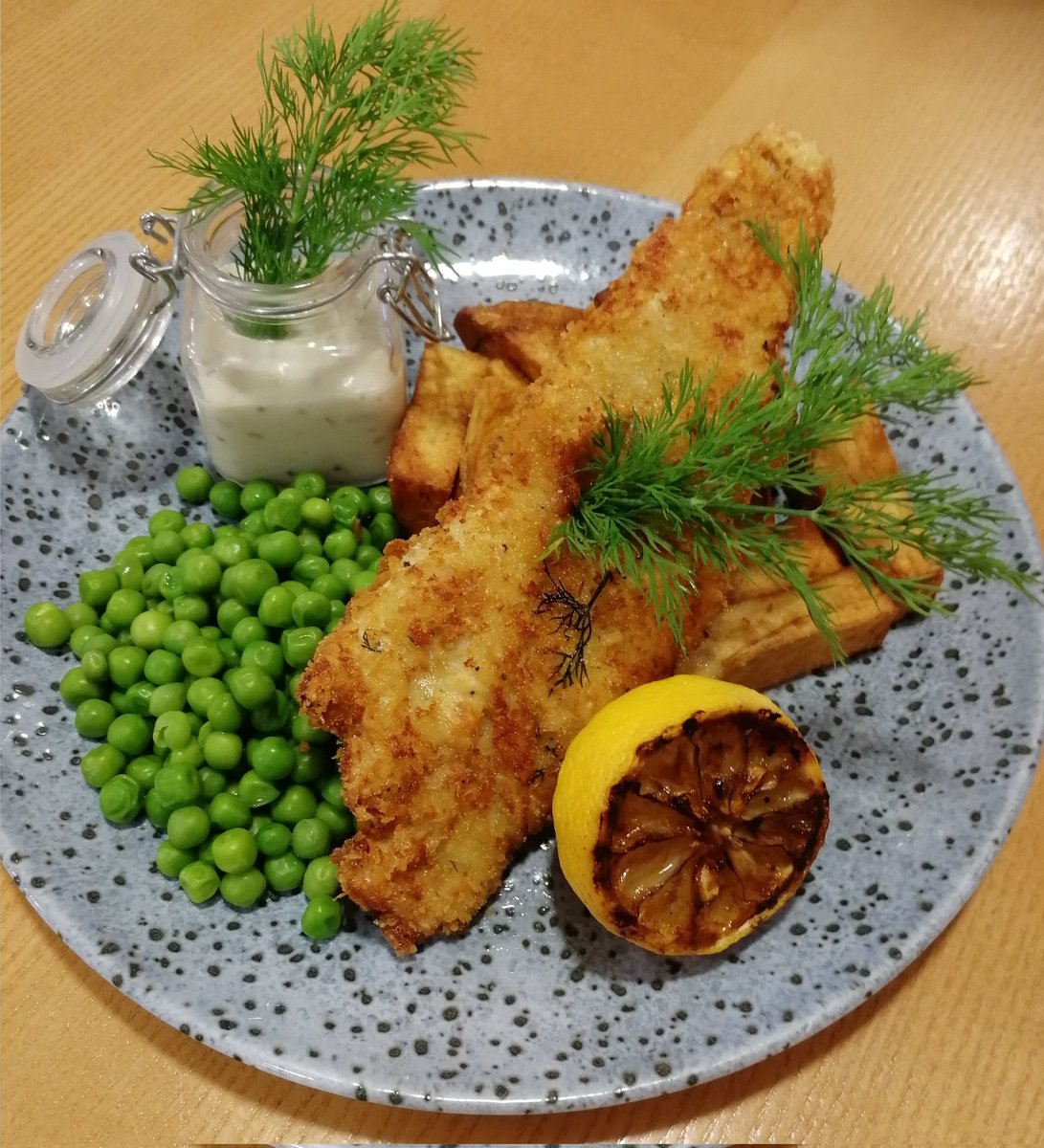 Andy Rowe tweet media