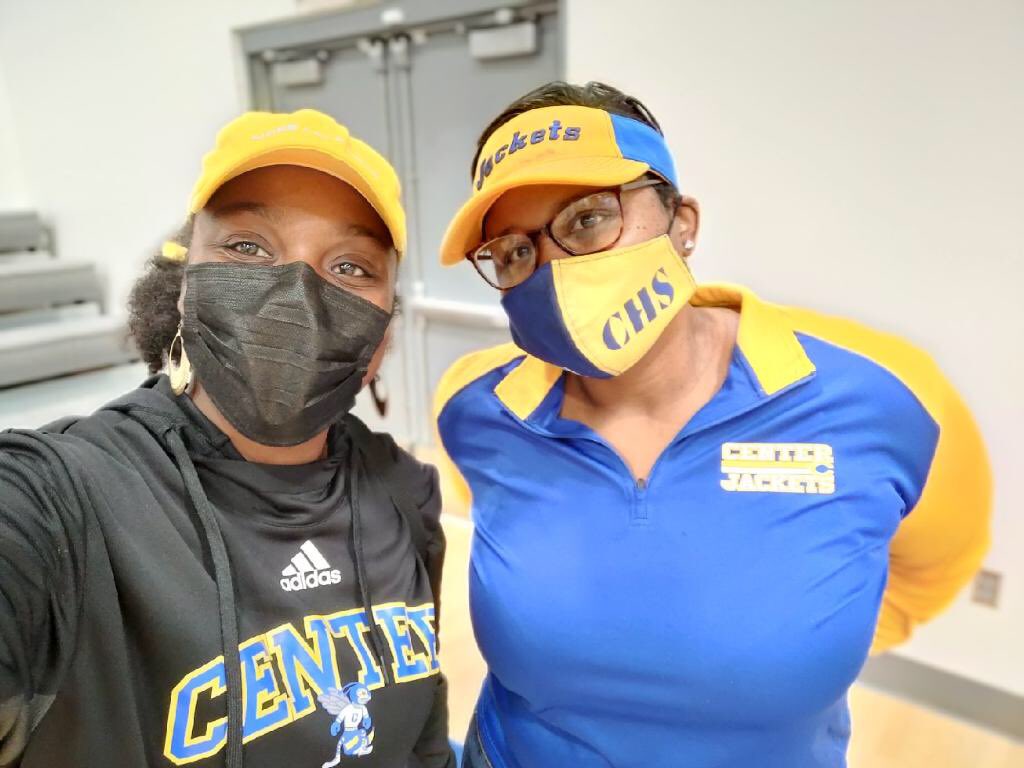 Tt_trice's tweet photo. Photo Friday with #CenterPride rep @ICEBULLDOGS @MrsMartin1st @BilleeRPotts https://t.co/zxoCVRNF15