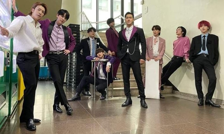 Michonne_SJ's tweet image. ELF de europa y asia no podrán verlos por yt, así que seremos el continente americano alentando a #SUPERJUNIOR por esta plataforma.

Alentemos con corazones azules en los comentarios cuando aparezcan los chicos y seamos respetuosas con los demás!🙋‍♀️

Link: youtube.com/c/%EB%8D%94%ED…