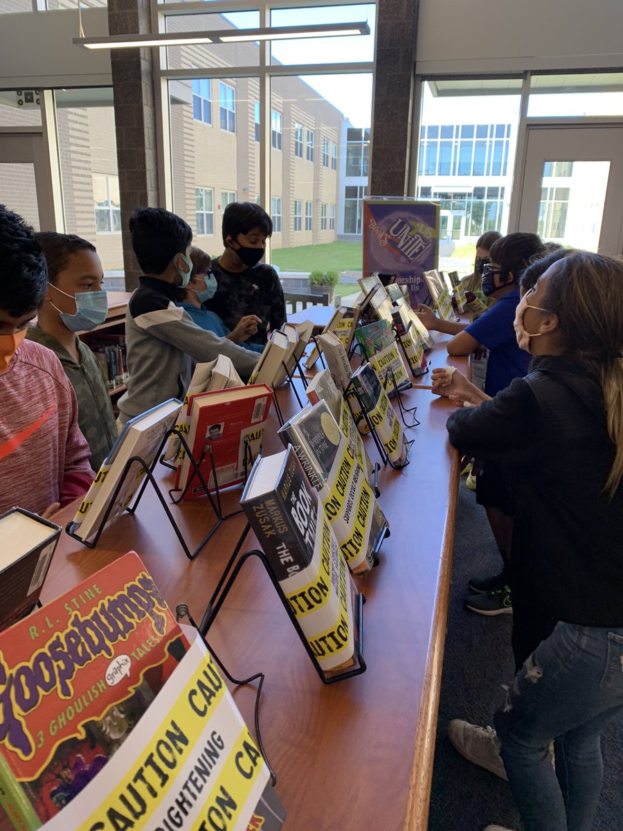 Thank you <a href="/BAM_Library/">BAM MS Library</a> for another great #BannedBooksWeek as we united to celebrate our freedom to read! <a href="/BAM_MS_Official/">Brambleton Middle</a>