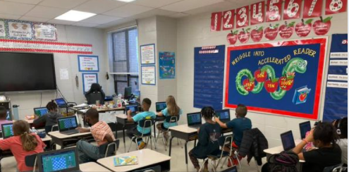 MonroviaElem's tweet photo. Our 3rd, 4th and , 5th grade students enjoyed playing chess using the new Chess Kids app this week. #chesskids #ReadySetForwardMCSS https://t.co/xlT184HV2D