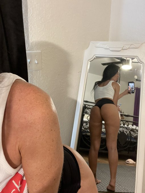 Do it.. 4 the love of booty   🍑https://t.co/hpLTAZMNz5🍑 https://t.co/6qnl0fc3tP<a href="/tag/belle"class="tags"><span>#belle</span></a><a href="/tag/honeybirdette"class="tags"><span>#honeybirdette</span></a><a href="/tag/caligem"class="tags"><span>#caligem</span></a>