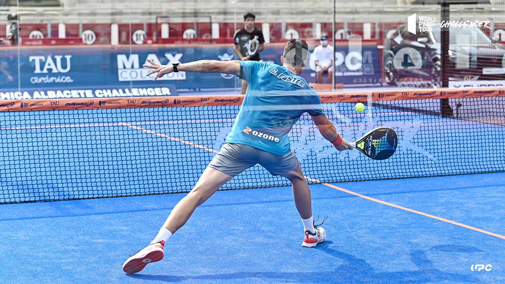 ⚡️ ¡Grandes! <a href="/salvaoriapadel/">Salva Oria</a> y <a href="/chris_fuster/">Christian Fuster</a> pasan a semifinales del #WPTAlbaceteChallenger 🧡

<a href="/comunitatesport/">Comunitat de l'Esport</a> 
@wptchallenger 📸