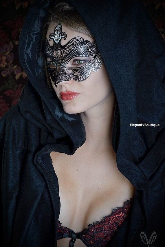bdsmbusca's tweet photo. Y sabes que en tu vida personal del día a día, escondes deseos que no han fluido y que no has disfrutado, ese puede ser uno de tantos secretos que podemos compartir, hay un mundo por crear, sólo es voluntad, compromiso y respeto, y claro dar el primer paso 🎩🐺

#bfsm https://t.co/UNPSs8xovi