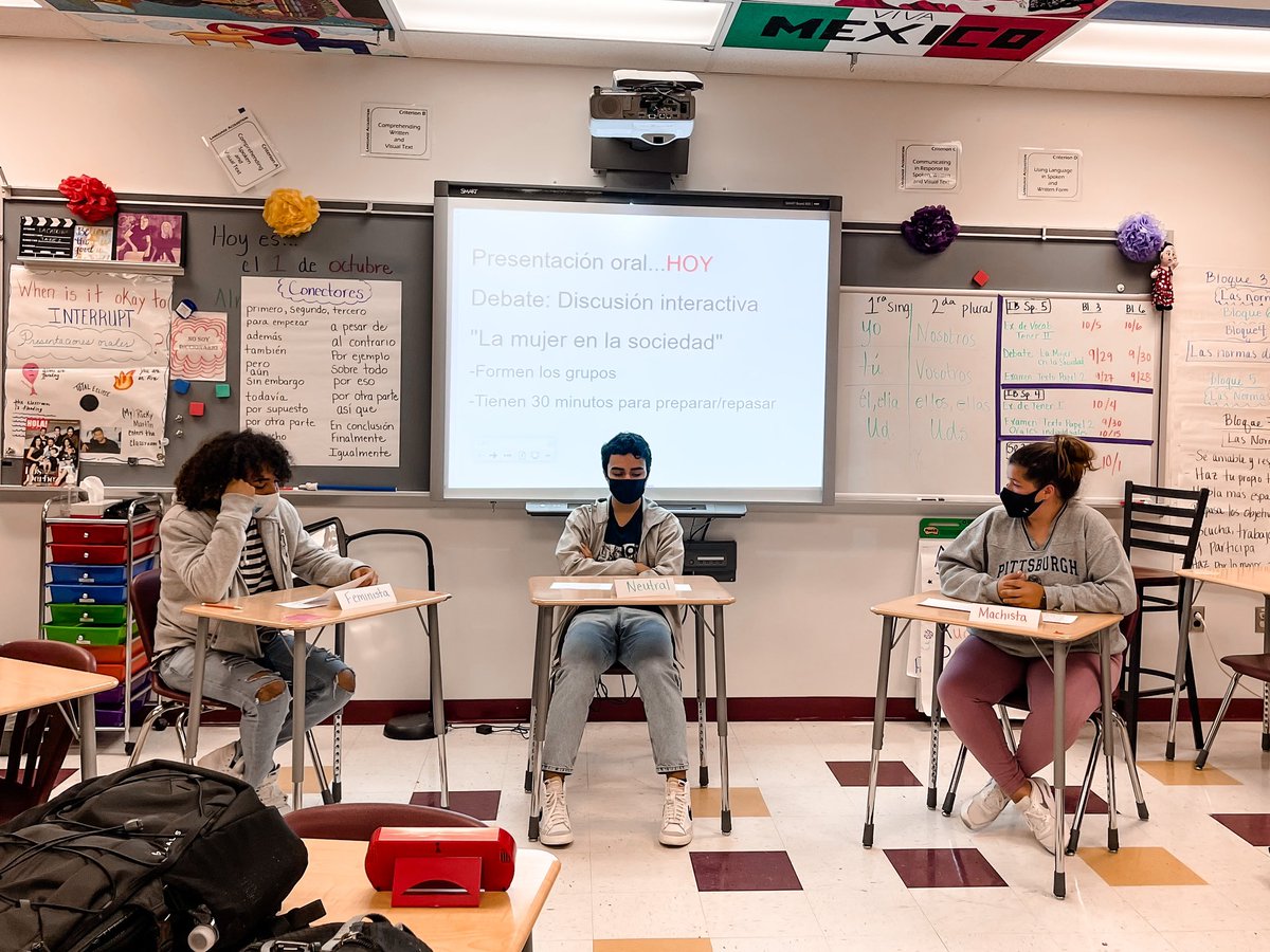 srastafford's tweet photo. IB Spanish 5 working on their interactive communication skills! A fun debate on #feminismo and #machismo to discuss women in society.
#ur_lions #URHS #ib #socialorganization https://t.co/S6mxyAbq8B