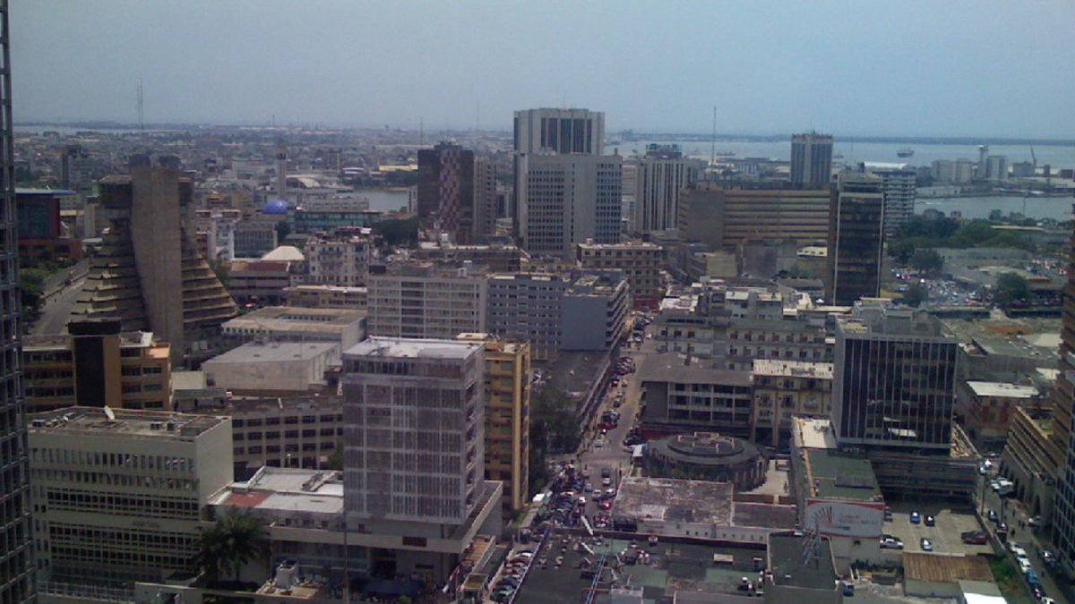 Reportage Afrique - Côte d’Ivoire: quel projet pour La Pyramide du Plateau? rfi.my/7nJn