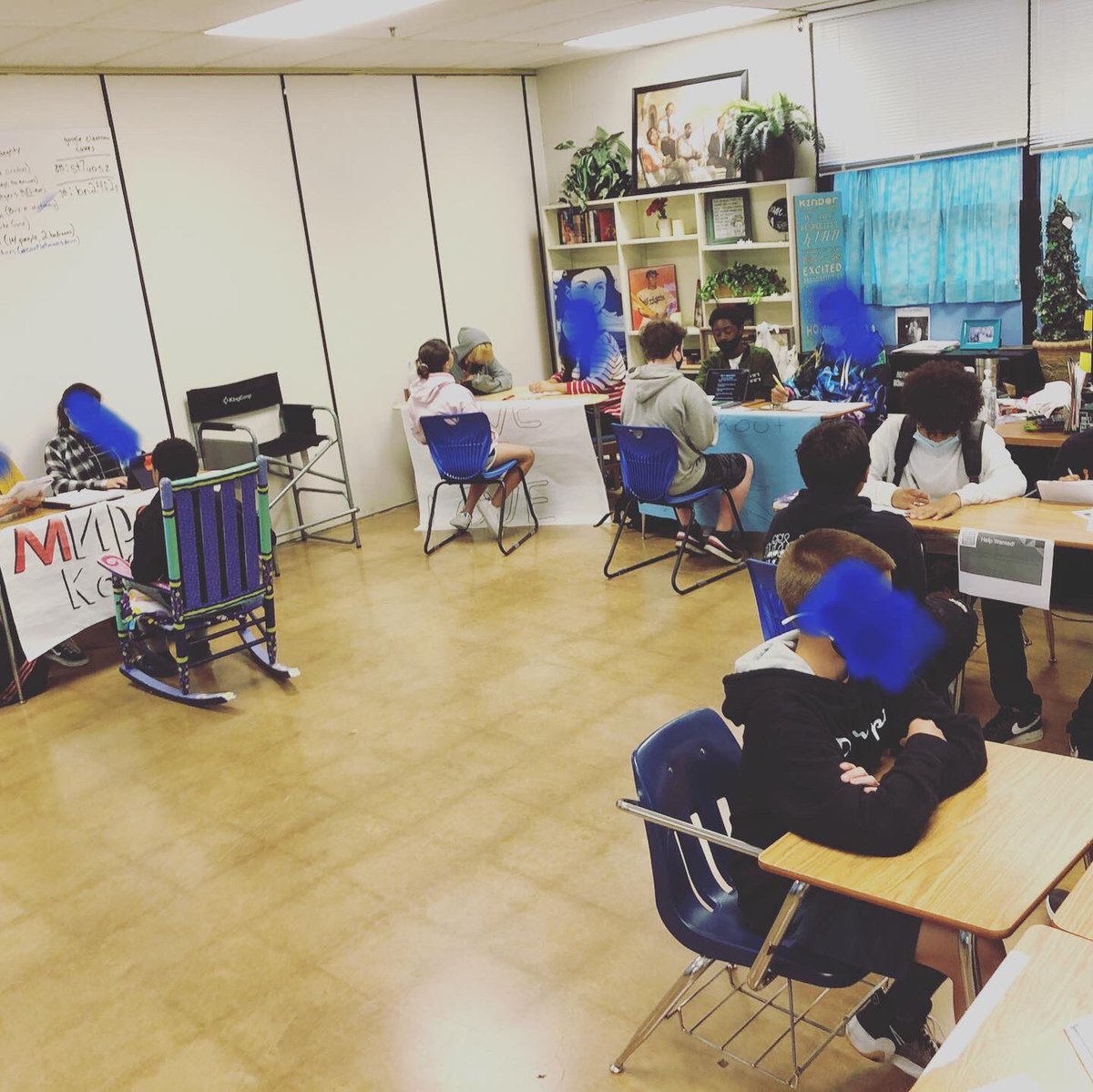 KatieKinder1's tweet image. My Ss job fair was fire 🔥 they were awesome!  So serious about their created company.  Offer letters Monday #untoldteachingtruths #oklaed #pcsrocks #pcproud how do you up your #engagement ? Let’s collaborate #kidsdeserveit