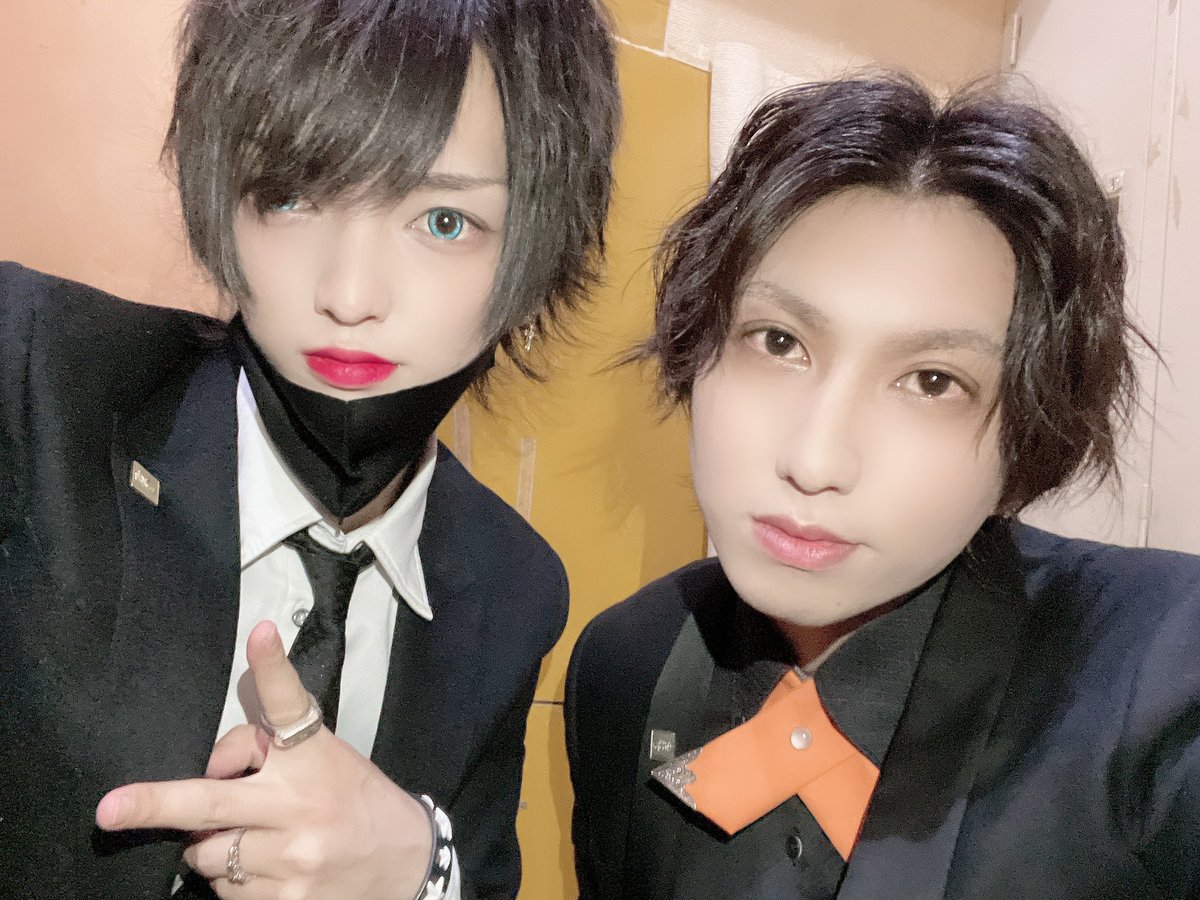 0603Heat's tweet photo. 10月予定

1日　定休日

3日　駆幹部補佐RBD

4.5日　定休日

10日　天音琉唯リーダーRBD

11.12日　定休日

18.19日 定休日

25.26日　定休日

30日　Halloween Event
〇仮装で来店のお客様は
Set料金オール無料+缶物1set無料

31日　締め日 https://t.co/6R9laDDhKQ