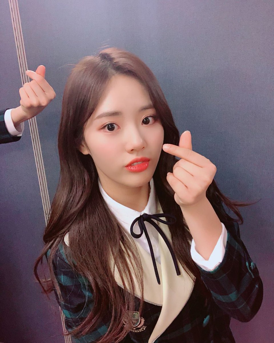 fromis_officiaI's tweet photo. ═      𝗳𝗿𝗼𝗺   :   ιs _ 9   ◠    🗓   wᥲy   *   to   :   #MySceneDEBUT   +   #KeepYouUP   !

Tanto Juniper como Ashwin y Lexie se nos fueron las tres juntitas al debut de @MYSCENE_twt esta tarde. ¡Muchas felicidades, bebés! https://t.co/KQH3rFAmhC
