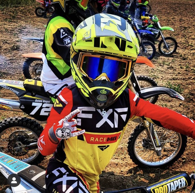 Motocross is…awesome! And so is Abel Egge for sporting our #92 pendant during his races!💨#motocross #dirtbike #motorcross #racing #dirtbikeracing #race #sendit #flowx #flowxjewelry #motocross #mx #moto #ktm #enduro #motorcycle #yamaha #fxf #honda #dirtbike #kawasaki #supercross