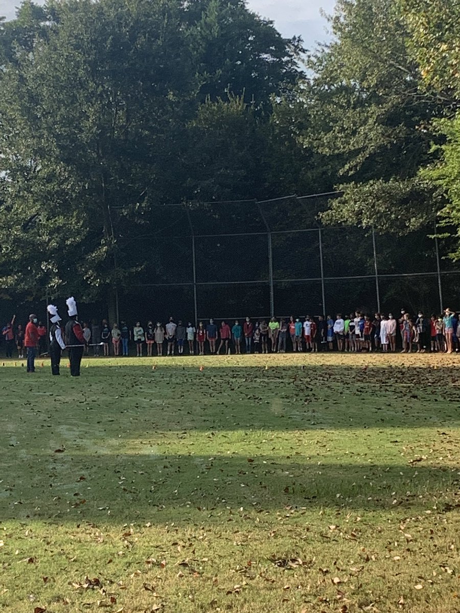 midtownhighband's tweet photo. The Marching MidKnights were at it again this morning at Morningside Elementary! We loved coming and hanging with our Future MidKnights!!!! #apsarts #verticalallignment @APSMidtown @APSMorningside @thebetsybockman @sara_womack https://t.co/KnQPFnoOKu