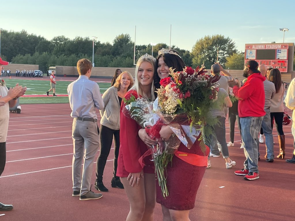Congrats to Juliana and Joey. Homecoming Queen and King 2021!