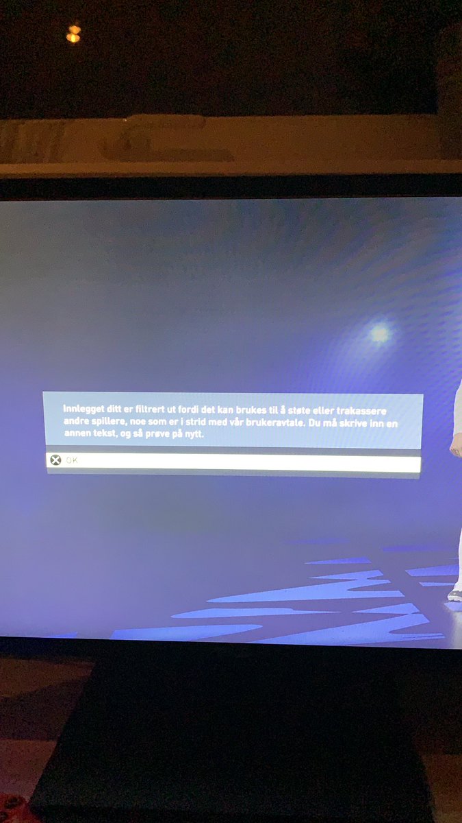 FiskumD's tweet photo. I årets FIFA er jeg blitt nødt til å bytte navnet mitt, grunnet melding på første bilde. Ikke vet jeg hva som er støtende med navnet mitt, men jeg lar meg kun motivere av de som ønsker å stanse fyrtårnet Tarjei Fiskum. @Tarjeifisk 
@IfDaggers #COYD🤍 https://t.co/VcuqE5OCdG