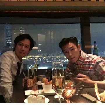 Welcome2datop's tweet photo. #TOP #BIGBANG #ChoiSeungHyun #tttop #BIGBANGTOP #LeeJungjae @YG_GlobalVIP https://t.co/M8Vv1XexoB