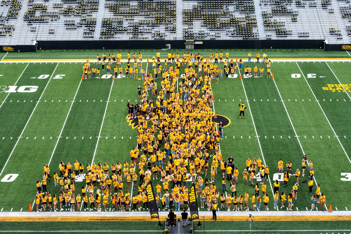 uiowa's tweet photo. Hawkeye family. The class of 2024 is built different. 💪 💛🖤 https://t.co/2kyC2c2LVA