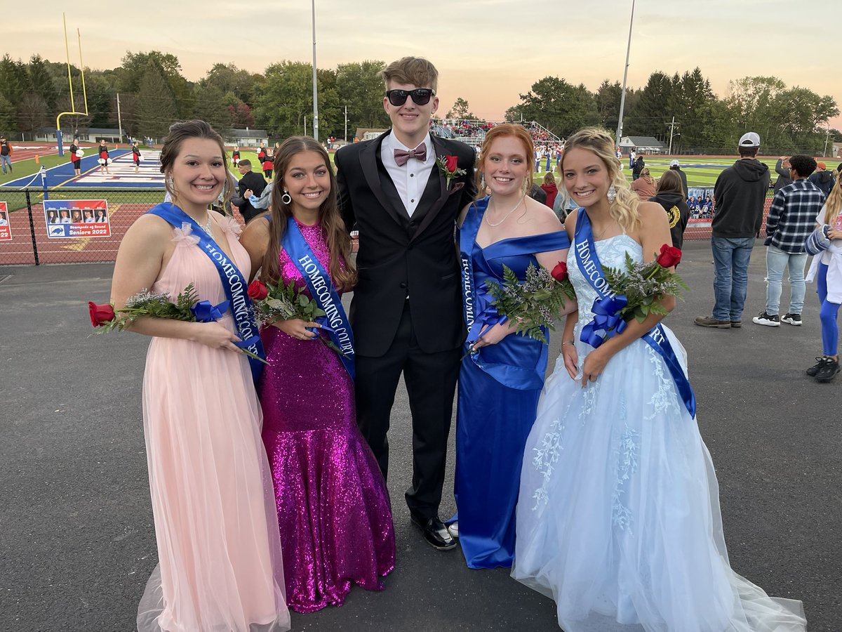 FLB_SchoolStore's tweet photo. The Fort on Court  #Homecoming https://t.co/Dd3CcSpe3Y
