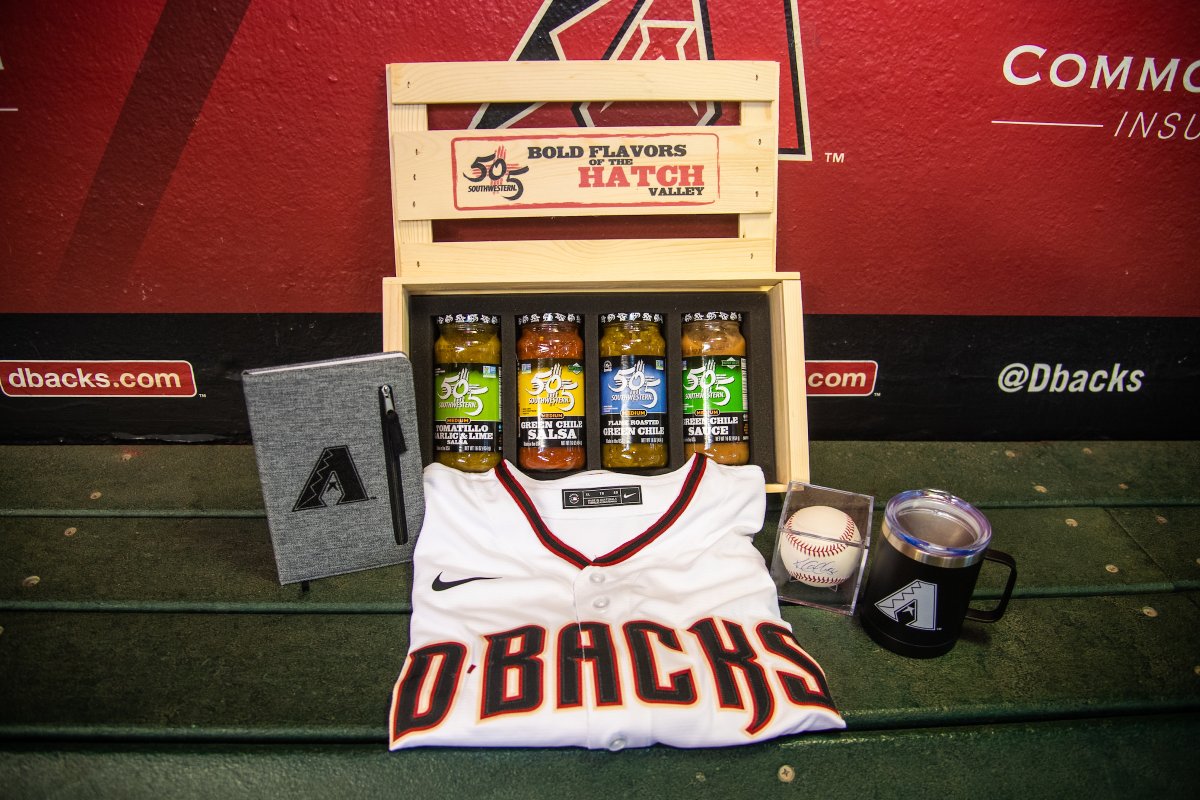 Dbacks's tweet image. For Fan Appreciation Weekend, our friends @505Southwestern put together a prize pack for 3 lucky fans.

Retweet this for your chance to win one!